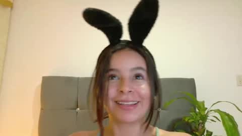 Snapshot of miamackleyn_ chatting on 16, 9, 2025 MIA online show from 16, 9, 2025