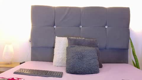 Snapshot of miamackleyn_ chatting on 14, 7, 2026 MIA online show from 14, 7, 2026