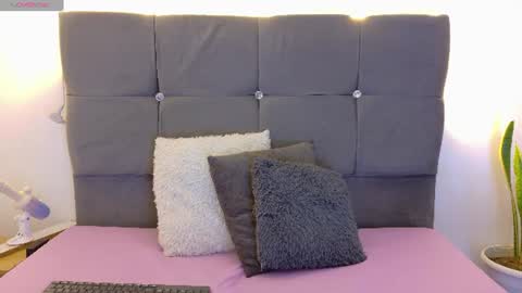 Snapshot of miamackleyn_ chatting on 21, 7, 2026 MIA online show from 21, 7, 2026