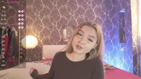 Mia online show from 10, 4, 2026