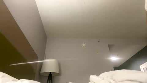 miamiclos1 online show from 4, 1, 2025