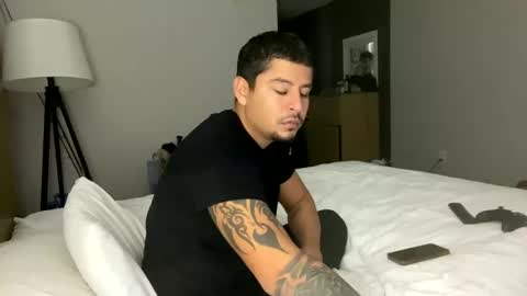 miamiclos1 online show from 24, 1, 2025