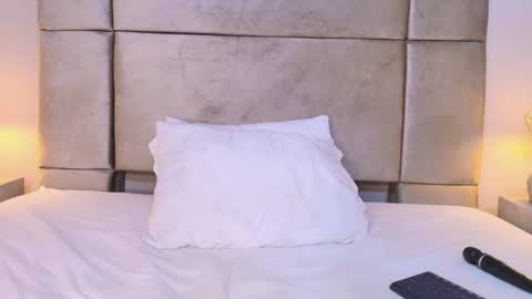 Mia  online show from 28, 1, 2025