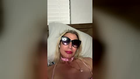 Snapshot of miamitransgirl305 chatting on 16, 2, 2026 miamitransgirl305 online show from 16, 2, 2026