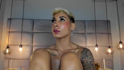 Mia Morgann online show from 13, 1, 2025