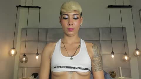 Mia Morgann online show from 18, 1, 2025