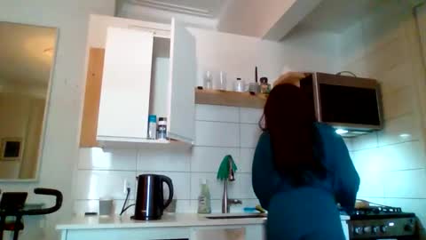 Snapshot of miamuffin8 chatting on 22, 4, 2026 MiaMuffn online show from 22, 4, 2026