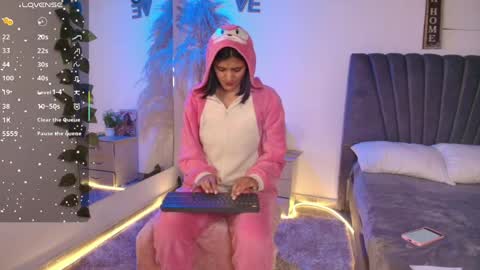 Snapshot of miaoconell chatting on 29, 4, 2026 miaoconell online show from 29, 4, 2026