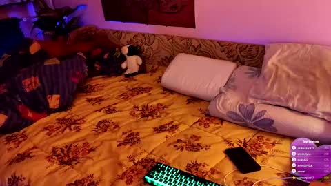 Snapshot of miaowhowl chatting on 24, 1, 2025 Kristien online show from 24, 1, 2025