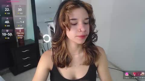 Snapshot of miascarlet_16 chatting on 26, 11, 2025 miascarlet_16 online show from 26, 11, 2025