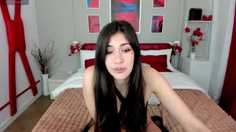 Miayna Silk online show from 15, 4, 2026