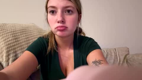 Snapshot of miasmith_001 chatting on 31, 5, 2026 miasmith_001 online show from 31, 5, 2026