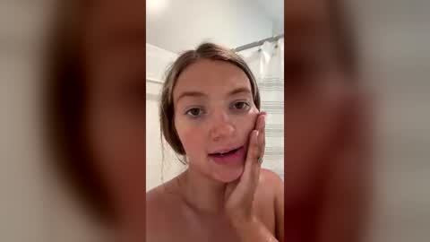 Snapshot of miasmith_001 chatting on 15, 6, 2026 miasmith_001 online show from 15, 6, 2026