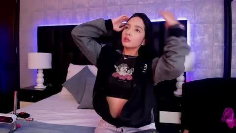 Mia Sweetth online show from 22, 1, 2025