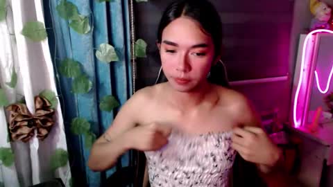 Snapshot of miatrixs chatting on 11, 1, 2026 Mia online show from 11, 1, 2026