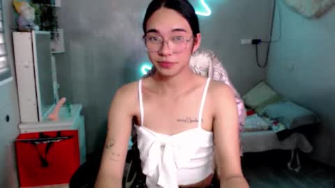 Snapshot of miatrixs chatting on 27, 2, 2026 Mia online show from 27, 2, 2026