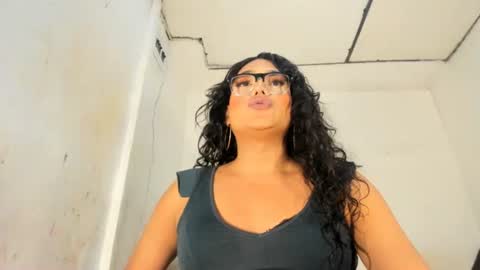 Snapshot of miavaniity54 chatting on 13, 5, 2026 miavaniity54 online show from 13, 5, 2026