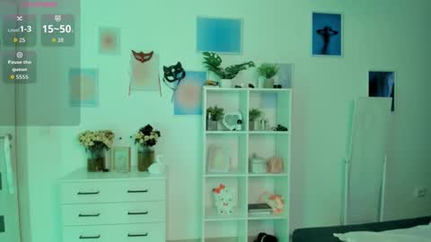 Mia online show from 2, 10, 2025