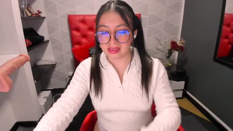 Snapshot of miawils_ chatting on 24, 1, 2025 M I A W I L S online show from 24, 1, 2025