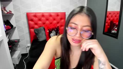 Snapshot of miawils_ chatting on 20, 2, 2025 M I A W I L S online show from 20, 2, 2025