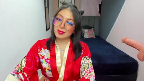 Snapshot of miawils_ chatting on 28, 2, 2025 M I A W I L S online show from 28, 2, 2025