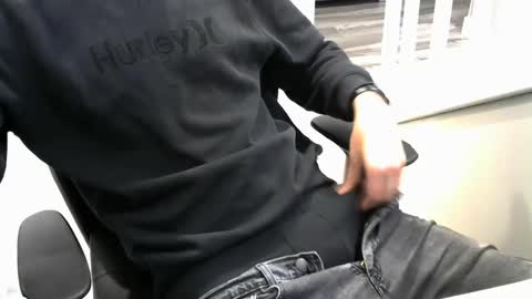 Snapshot of mic6969mic chatting on 3, 12, 2024 mic6969mic online show from 3, 12, 2024