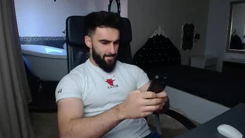 Snapshot of micahlane chatting on 1, 5, 2026 MicahLane online show from 1, 5, 2026
