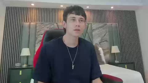 Snapshot of michaeel_blue chatting on 19, 9, 2025 Michael online show from 19, 9, 2025