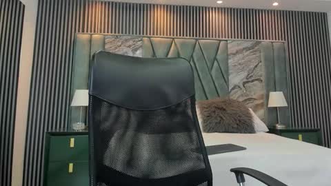 Snapshot of michaeel_blue chatting on 24, 9, 2025 Michael online show from 24, 9, 2025