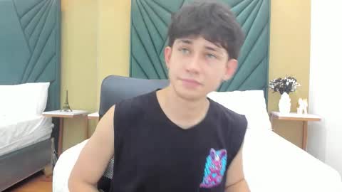 Snapshot of michaeel_blue chatting on 25, 3, 2026 Michael online show from 25, 3, 2026