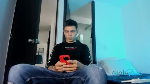 Snapshot of michael_boy88_ chatting on 9, 9, 2025 Michael Boy online show from 9, 9, 2025