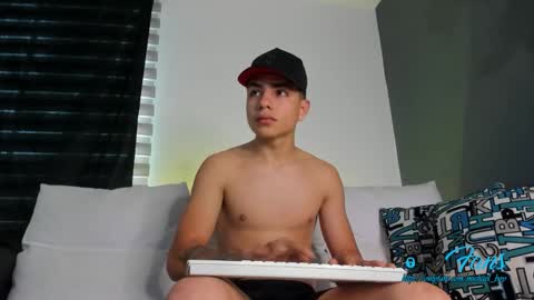 Snapshot of michael_boy88_ chatting on 17, 10, 2025 Michael Boy online show from 17, 10, 2025