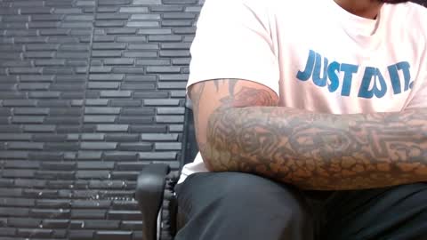 Snapshot of michael_daviss1 chatting on 14, 1, 2025 Michael Daviss online show from 14, 1, 2025