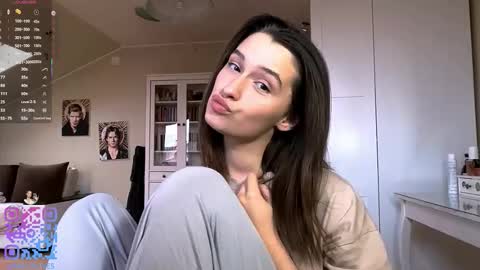 Snapshot of michael_pors chatting on 5, 3, 2026 Emily online show from 5, 3, 2026