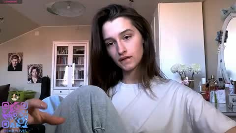 Snapshot of michael_pors chatting on 5, 4, 2026 Emily online show from 5, 4, 2026