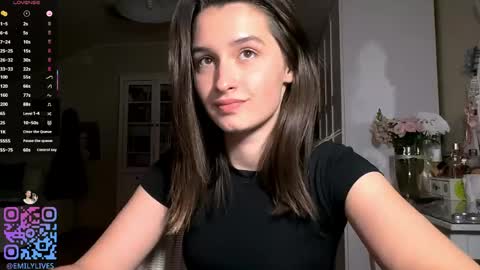 Snapshot of michael_pors chatting on 10, 4, 2026 Emily online show from 10, 4, 2026