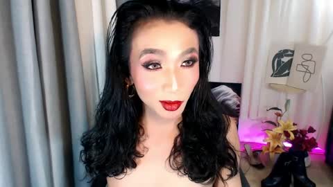 michaelagoddess online show from 23, 4, 2026
