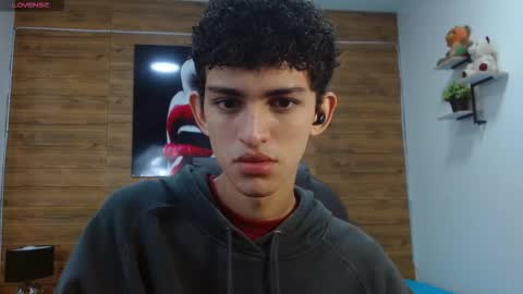 michaelkoiv online show from 3, 12, 2025