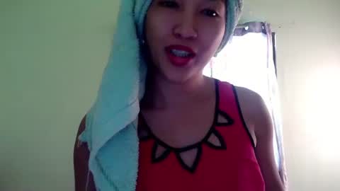 My name is Kel 18. 53 short and petite... online show from 1, 1, 2025