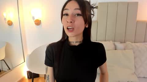 Snapshot of michaelwalkerr chatting on 3, 12, 2025 Michael Walkerr online show from 3, 12, 2025