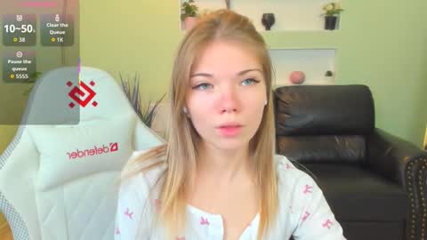 michafox online show from 24, 2, 2026