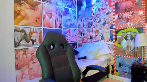 michel_lopez18 online show from 9, 1, 2025