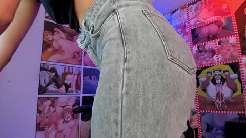 michel_lopez18 online show from 25, 1, 2025