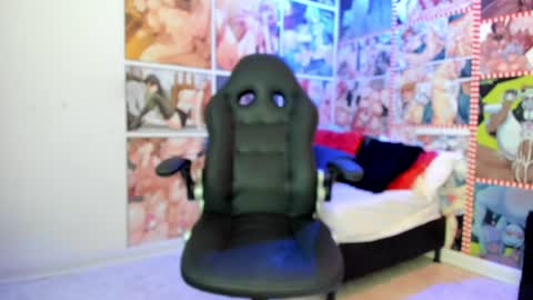 michel_lopez18 online show from 1, 2, 2025