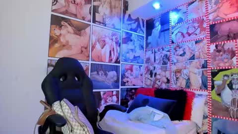 michel_lopez18 online show from 15, 2, 2025