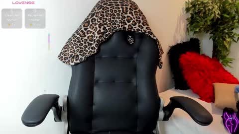 michel_lopez18 online show from 9, 9, 2025