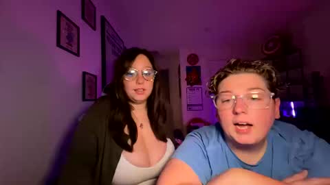 Snapshot of michelebussexx chatting on 11, 10, 2025 michelebussexx online show from 11, 10, 2025