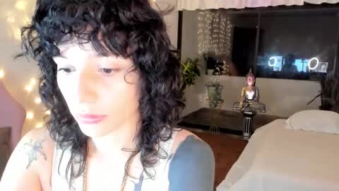 Michelle Ramirez online show from 12, 10, 2025