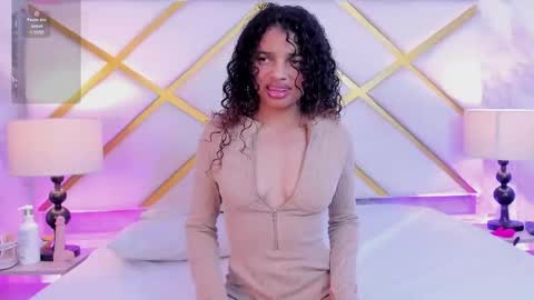 Snapshot of michellebronx chatting on 16, 5, 2026 michellebronx online show from 16, 5, 2026