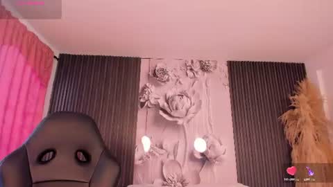 Snapshot of michellepreston_ chatting on 21, 6, 2026 michellepreston_ online show from 21, 6, 2026